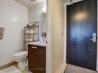 224 King St W #1806, Toronto, ON