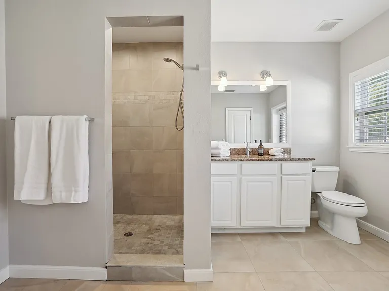 1003 W Princeton St — Photo 15