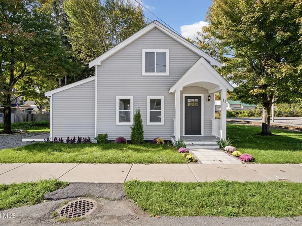 11 Wing Street, Fort Edward, NY 12828