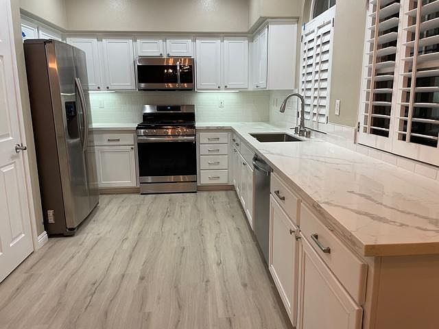 1st image of 1402 Terra Bella