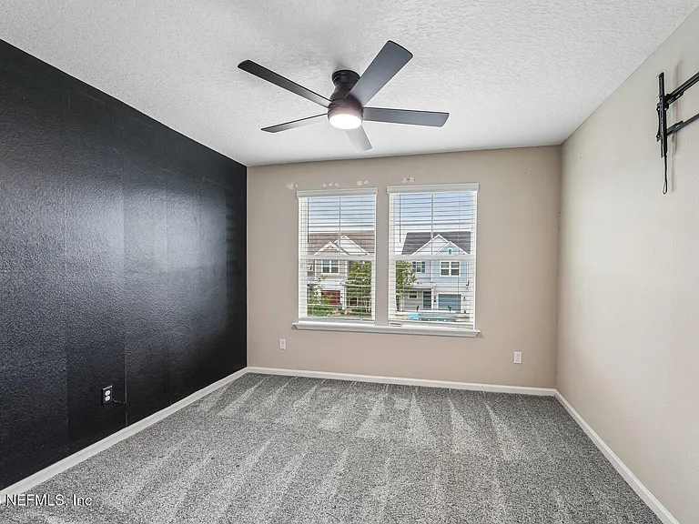 120 Appleton Ct — Photo 24
