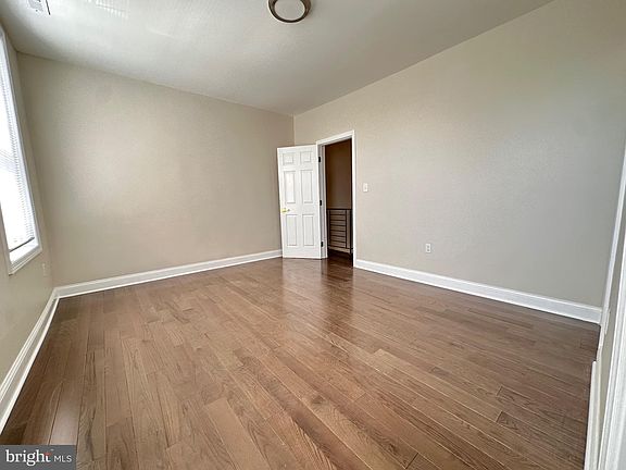 5th image of 1822 S 22nd St