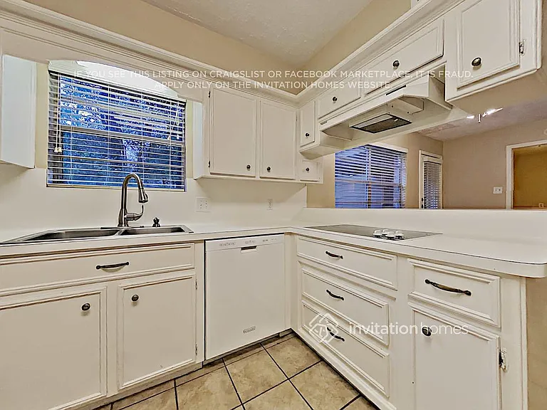5203 Cobble Ln — Photo 9