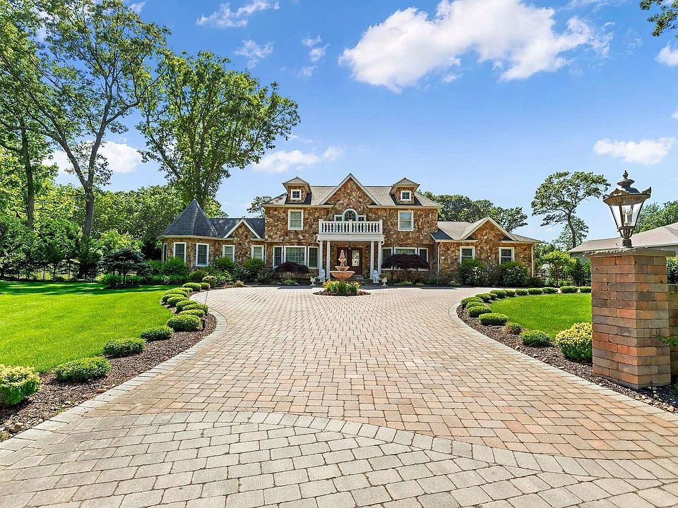 42 Buttonwood Drive, Dix Hills, NY 11746 Zillow