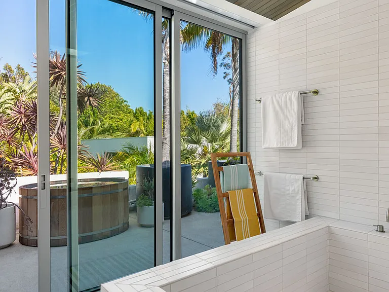 27044 Sea Vista Dr — Photo 23