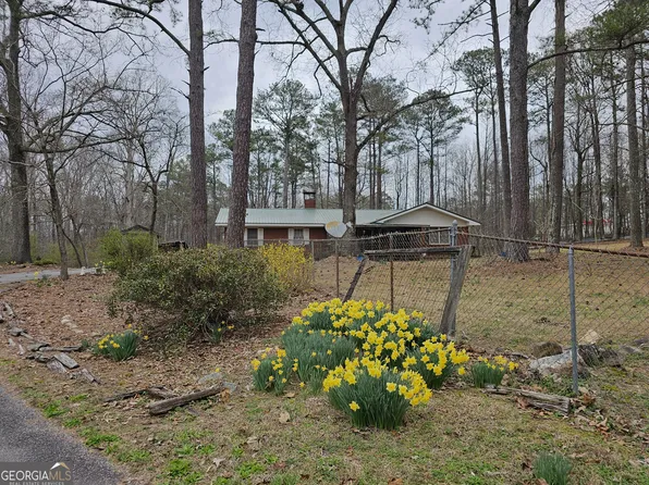 8480 Moccasin Lake Rd, Winston, GA 30187