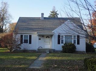 121 Maple St, Northborough, MA 01532