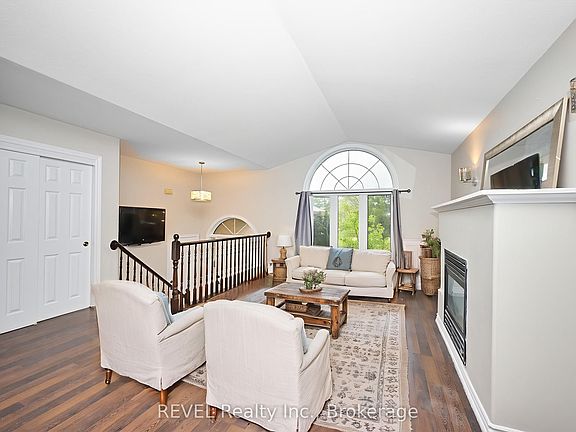 5th image of 28 Quaker Rd