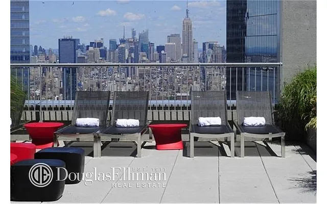 Rented by Douglas Elliman | media 11