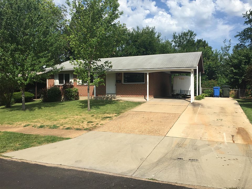 1st image of 2235 Collier Dr