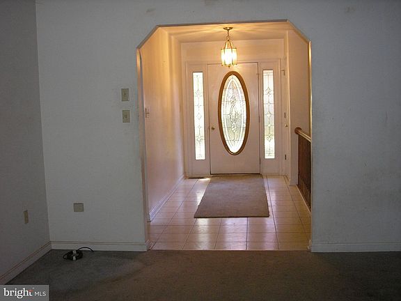 4th image of 4475 Bristol Dr