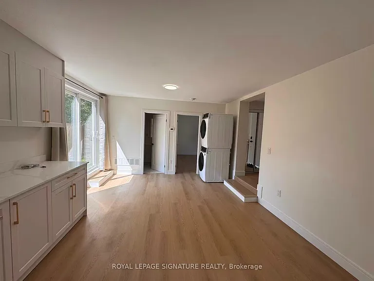 53 Bishop Ave #5 — Photo 2