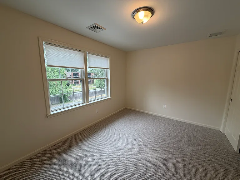 283 Lake St #B — Photo 15