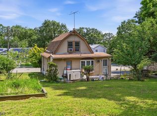 69 Linda Vista Ave, North Haledon Boro, NJ 07508