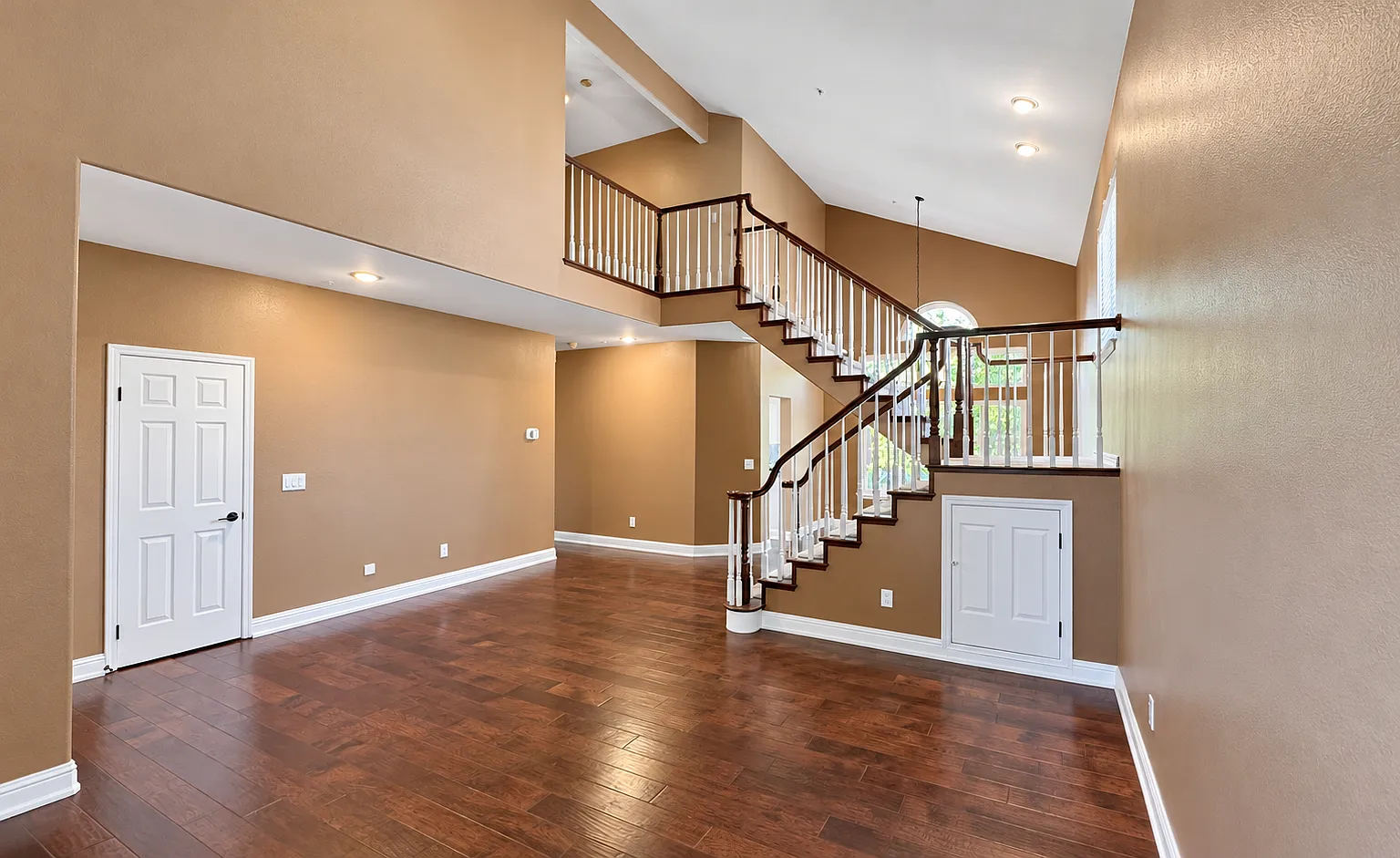 3878 Loch Lomand Way - 1 — Photo 3