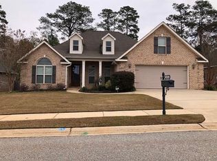 415 Charlotte Dr, Bonaire, GA 31005