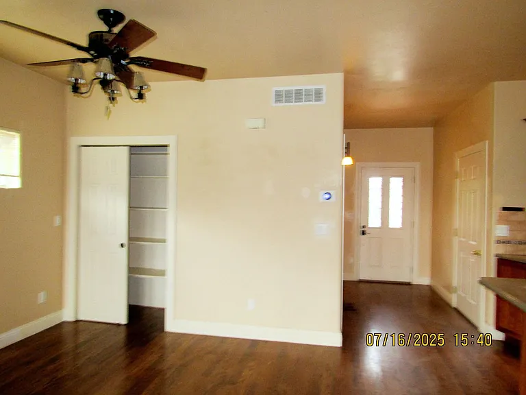 1417 Fir Ct — Photo 4