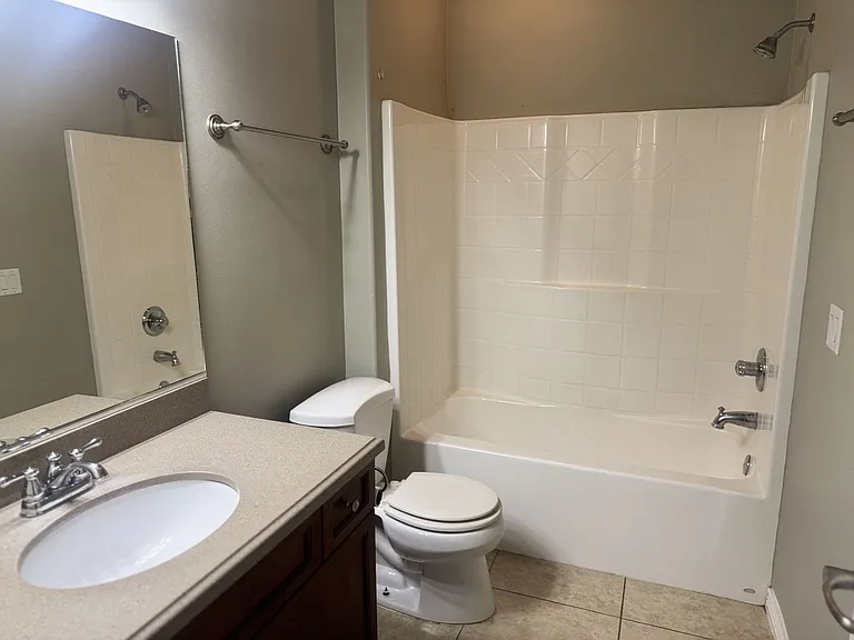 1177 Northfield Rd #18 — Photo 24