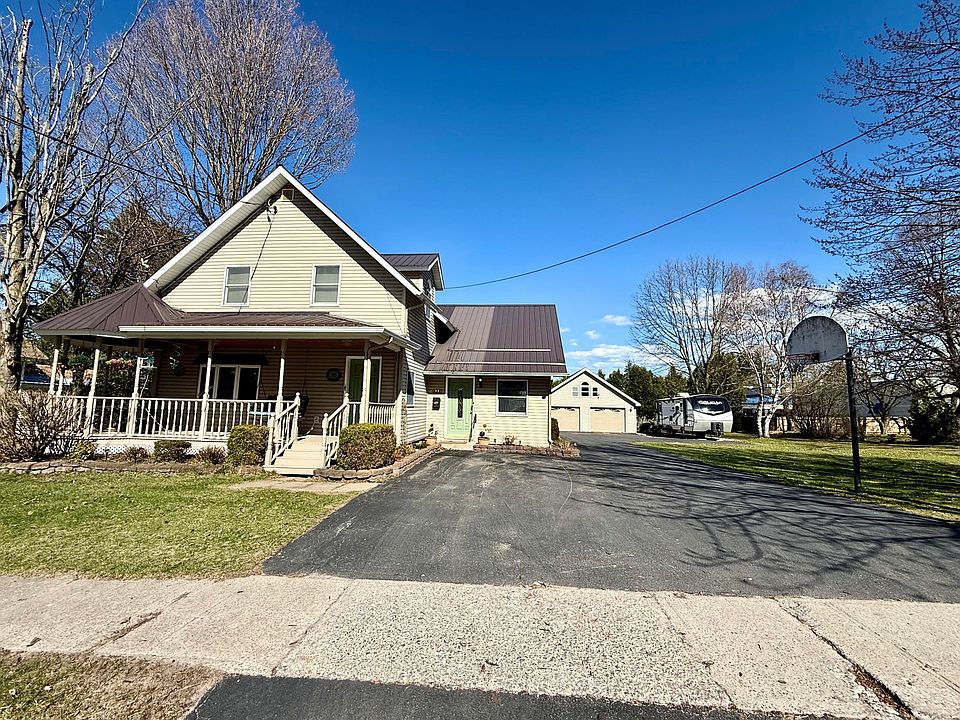 1st image of 38 Wellington St
