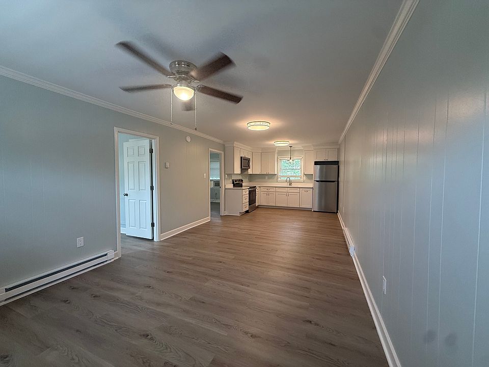 1st image of 120 N Pinewood Dr APT 2