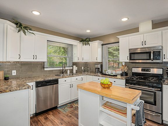 3rd image of 3690 Lawn St NW