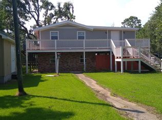 10121 Bayou View Dr W, Bay Saint Louis, MS 39520
