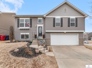 14452 Leeman St, Bennington, NE 68007
