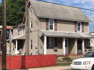 23 2nd St, Wyoming, PA