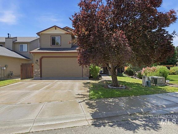 3rd image of 10285 W Kingsbriar Dr