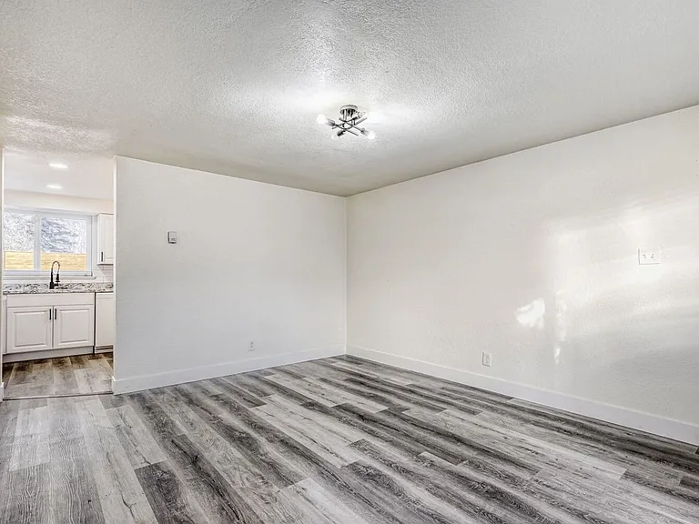 1679 Reed St — Photo 17