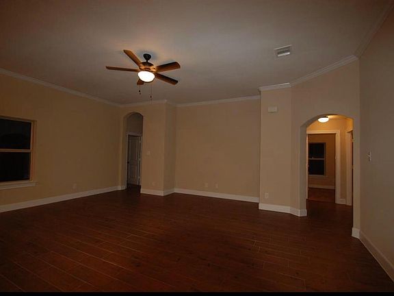 4th image of 18203 Willow Edge Dr