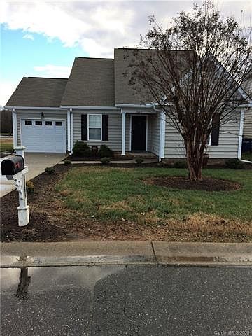 1st image of 2166 Wexford Way