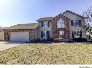 1913 Strawberry Ln, Springfield, IL 62711