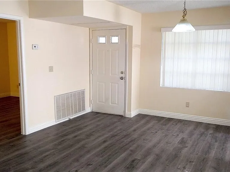 4729 Nara Vista Way #101 — Photo 4