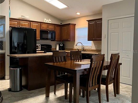 4th image of 1236 Lake Blue Cir
