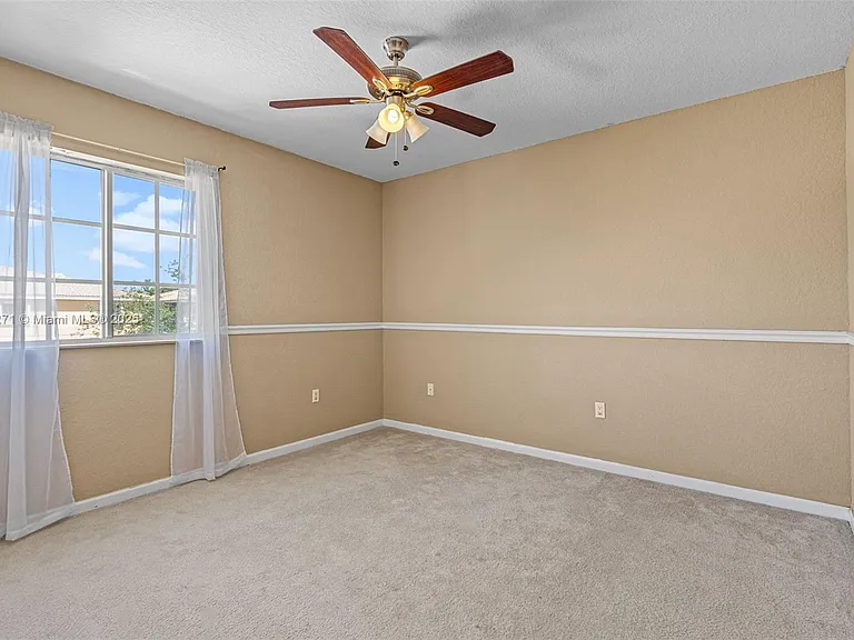 20530 NW 12th Ct — Photo 25