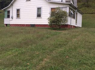 9217 Charleston Rd, Walton, WV 25286