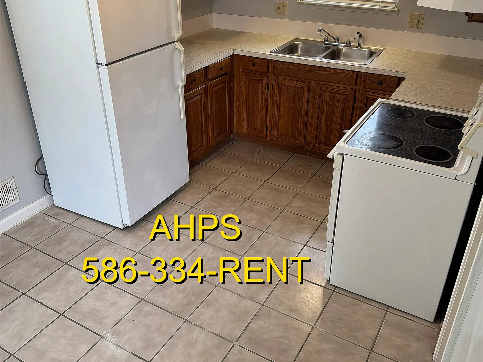 2 bed, 900 sqft, $1,100 — Photo 2