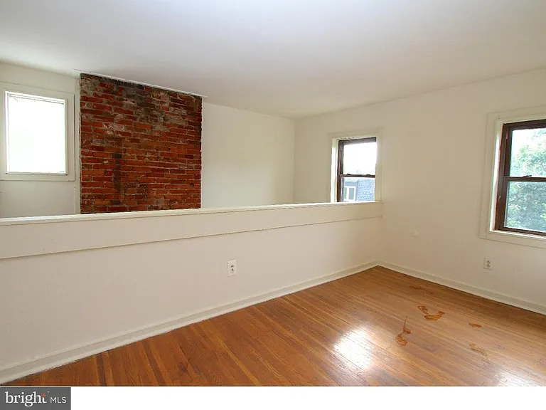 415 S 11th St #3F — Photo 8