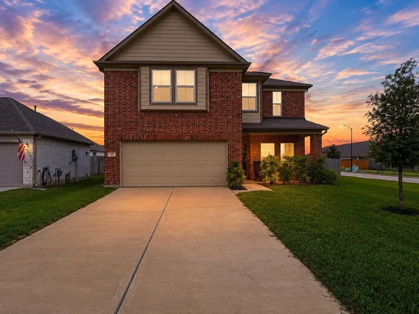 128 Shining Point Dr, Waller, TX 77484