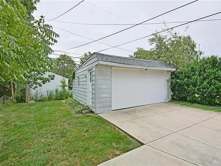 1517 Fruitland Ave — Photo 5