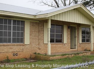 322 Community Center Rd, Rosanky, TX 78953