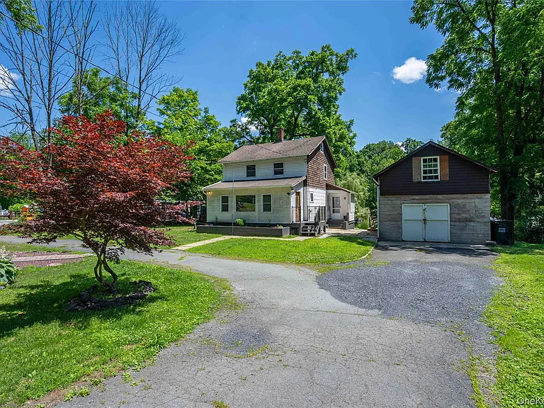 22 Lime Kiln Rd — Photo 2