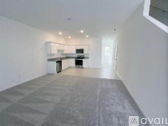 3rd image of 3320 Azalea Dr #3320