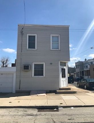 2nd image of 2609-2615 E Tioga St #2