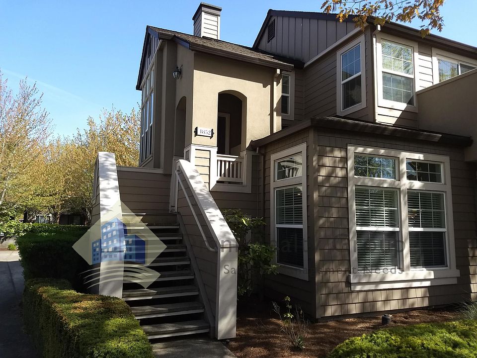 1st image of 1852 NE Ashberry Dr