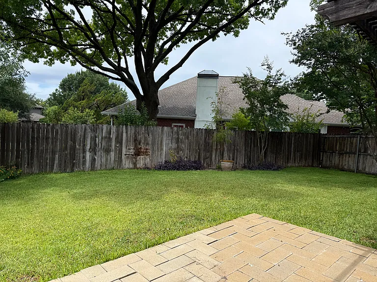 9701 Concord Dr — Photo 14