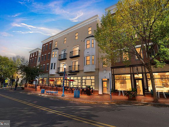 3rd image of 134 Bridge St Suite 206