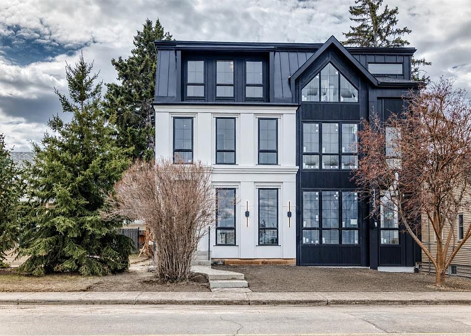 1st image of 1119 NE Regal Cres NE