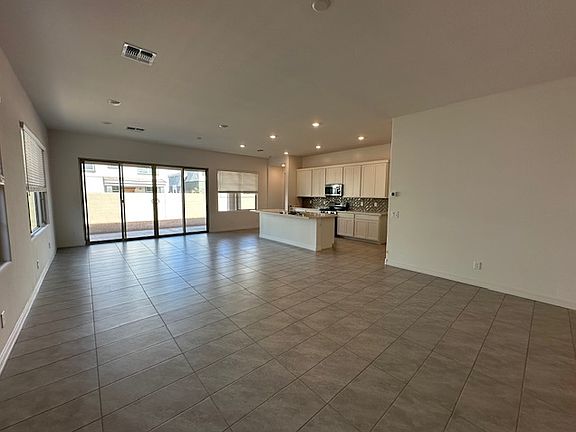 3rd image of 22470 E Saddle Ct